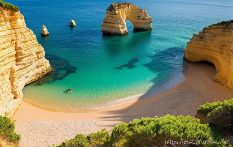 포르투갈 해안 절경 명소 - **Prompt:** A serene, hidden cove along the Algarve coast of Portugal, bathed in soft, warm morning ...